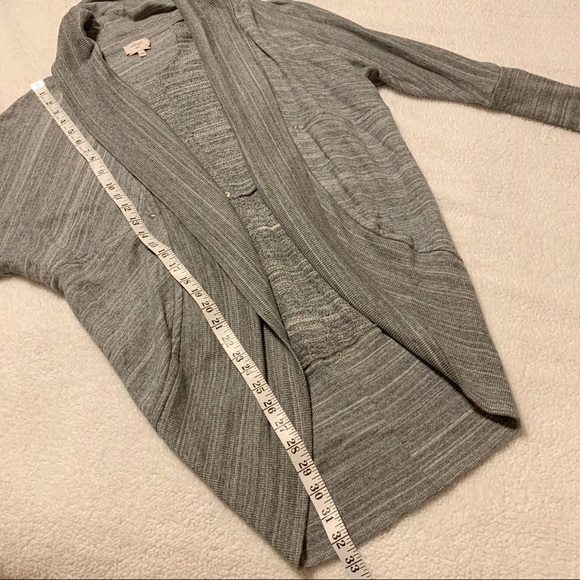 Aritzia Wilfred Diderot Cocoon Open Front Cardigan Grey - Picture 9 of 14